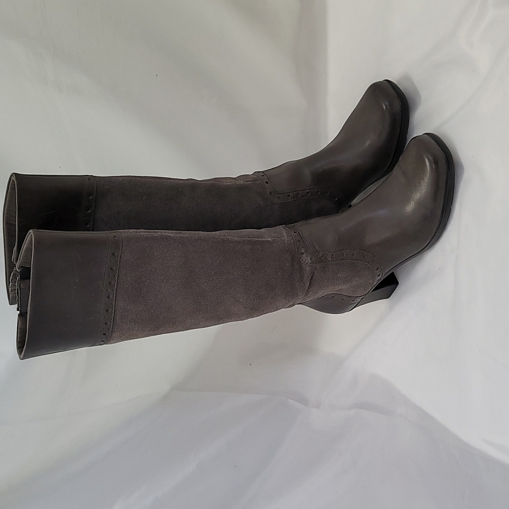 Clarks Boots size 9